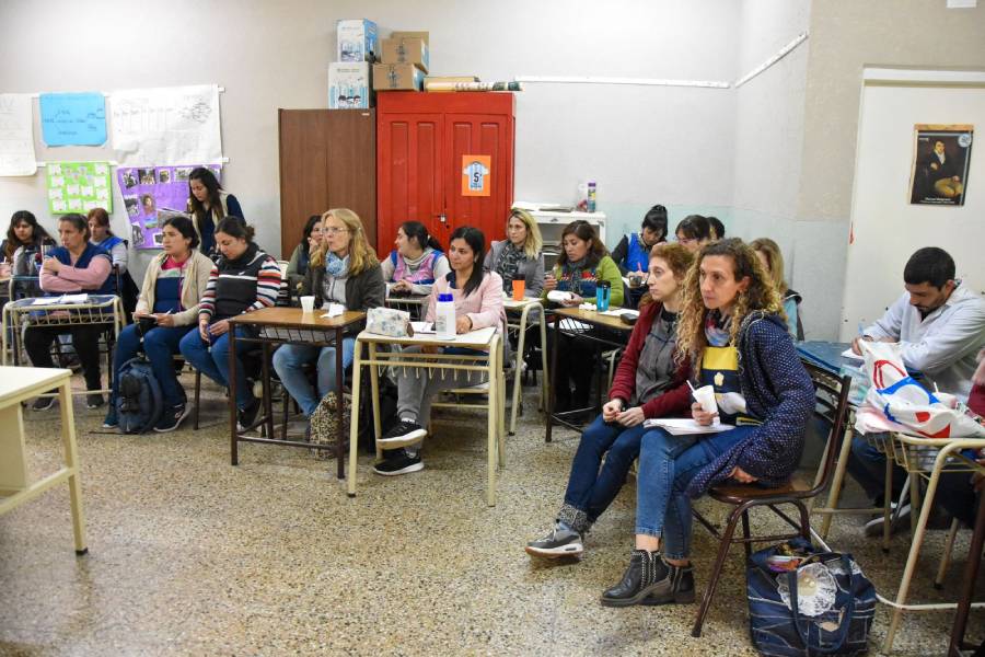 Por una educación más inclusiva en Funes: Municipalidad y la UGR capacitan docentes
